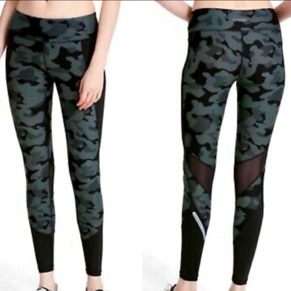 Calvin Klein Leggings Camo Athleisure Yoga Workout Cropped Pants Size Small - Picture 1 of 5